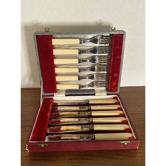 de Montfort SHEFFIELD ENGLAND KNIFE AND FORK FISH Service 12 Pieces with Case - Picture 1 of 11